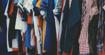 Kleine kledingkast? 7 tips om optimaal gebruik te maken van je kastruimte