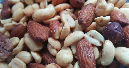 Gesund und lecker: diese Nüsse haben die wenigsten Kalorien!