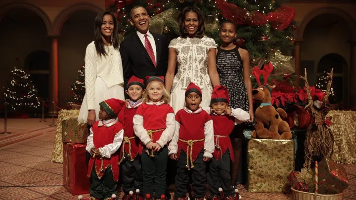 Tienes que ver cómo celebran la Navidad estos 29 famosos: ¡no te lo vas a creer!
