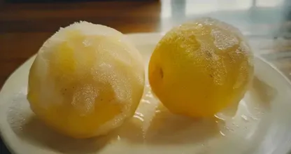 だからみんな、レモンを買ったら冷凍するんだ！冷凍レモンは素晴らしい！