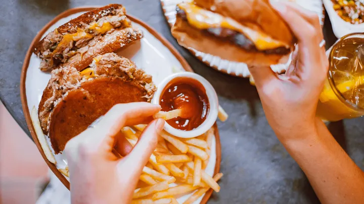 Exposed: The Dark Side of Your Favorite Fast Food Chains – You Won't Believe What's in Your Meal!