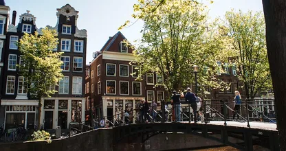 Lente in aantocht: temperaturen omhoog, maar ook Saharastof onderweg