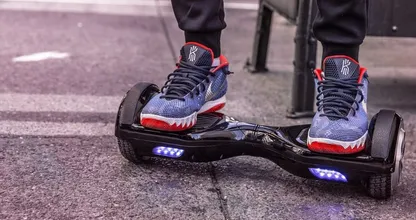 NVWA maakt merknamen gevaarlijke hoverboards bekend: ‘Kans op spontane ontbranding’