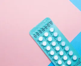 Wat te doen als je de anticonceptiepil per ongeluk twee keer hebt geslikt?