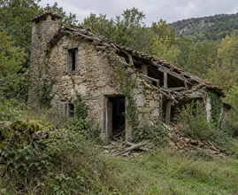 Mann verwandelt eine baufällige Steinruine aus dem Jahr 1957 in nur einem Jahr in sein Traumhaus