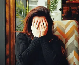 Alles over migraine: zo kan die aandoening tot uiting komen