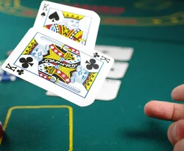 Bonussen bij online casino's: zit er een addertje onder het gras?