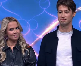 Neef van Jan en Monique Smit valt op in DNA Singers