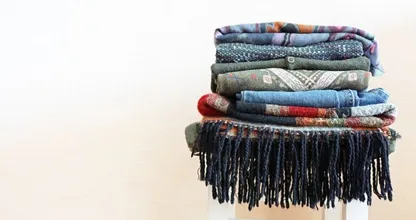 Winterkleding uit de kast? Met deze tips krijg je die muffe geur eruit