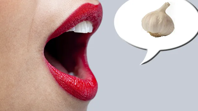 No need to worry about garlic in your Christmas dinner! THIS is how to get rid of garlic breath!
