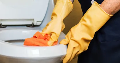 8 praktische Putztipps, die man nur kennt, wenn man ein echter Profi ist