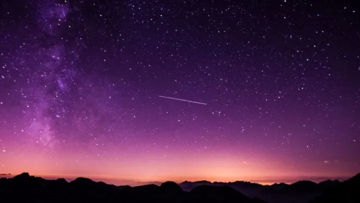 Dit prachtige natuurverschijnsel kan je in de nacht van zaterdag op zondag zien!