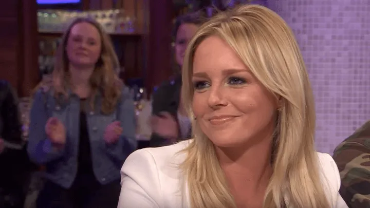 Chantal Janzen heeft GROOT nieuws! Wij wensen de presentatrice en haar gezin heel veel geluk