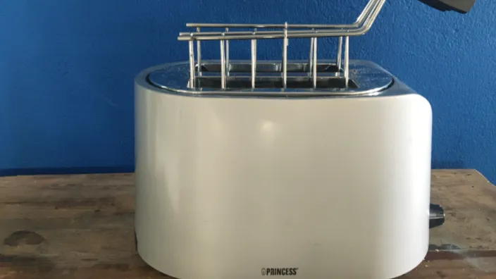 Kennst du schon diese geheime Toaster-Funktion? Total praktisch!