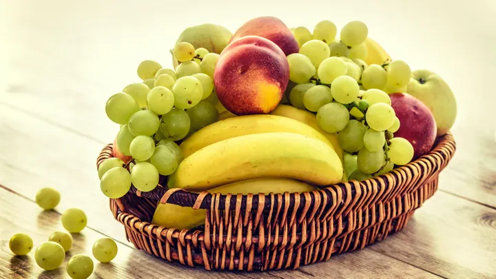 Om deze reden kun je je fruit beter niet op een fruitschaal bewaren