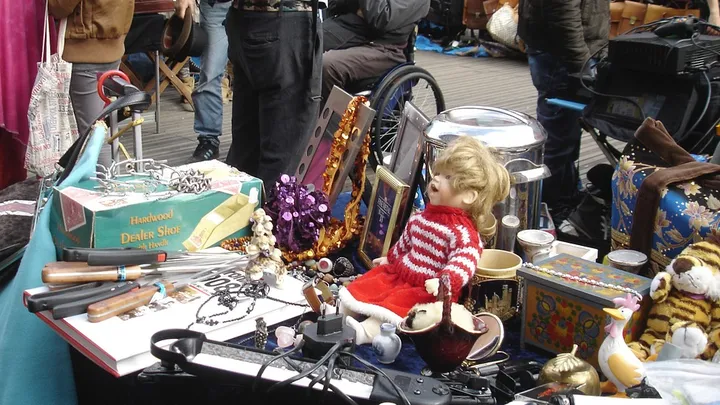 Do you like to visit flea markets? THESE are the things you should never buy second hand!