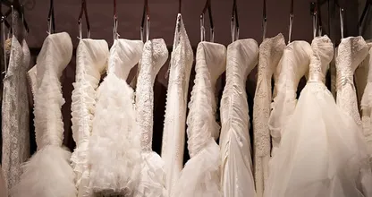 ZO ziet een trouwjurk van 1,6 miljoen dollar eruit.. Zou jij hem aantrekken?