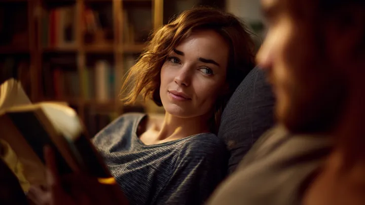 She shelters an old woman in a snowstorm—Next day, a millionaire appears, and everything changes…