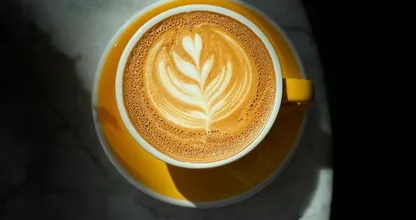Welke melk voor in je koffie is het meest caloriearm?