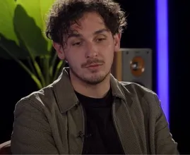 Nielson eert overleden neef Nathan met bijzondere tatoeage