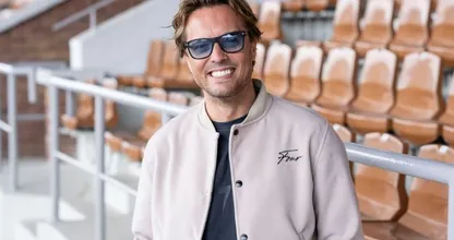 Bas Smit haalt in een dag 23.000 euro op voor Stichting Ambulance Wens