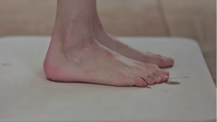 Dit is hoe vaak je je badmat schoon zou moeten maken