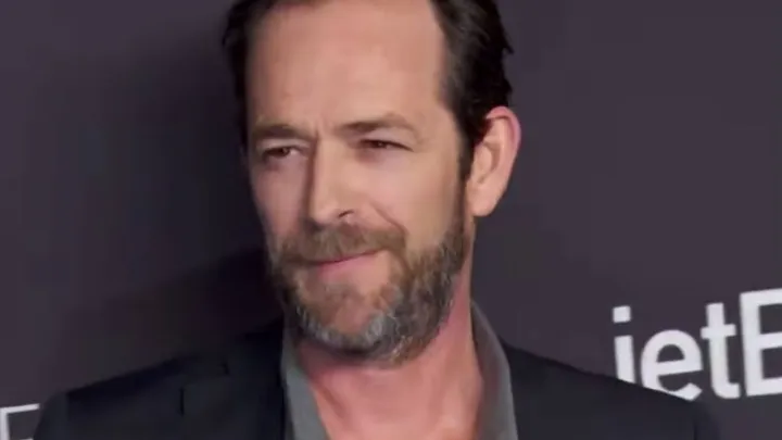 Sophie Perry reageert voor het eerst op het overlijden van vader Luke Perry