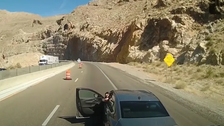 Entitled Woman's Roadrage Goes Viral