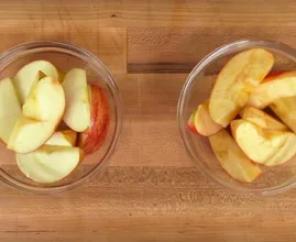 Prevent fruit from browning with this easy and simple tip!