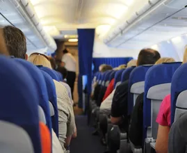 Auf diesem Sitzplatz wirst du im Flugzeug am schnellsten krank!