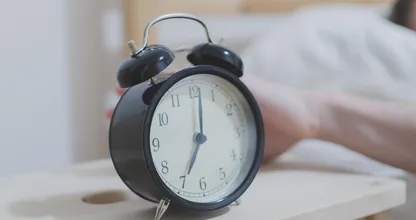This Is What Snoozing Does To Your Health And How To Stop It