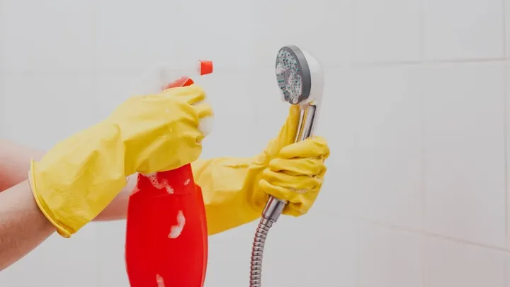 Dit kun je allemaal met schoonmaakazijn doen