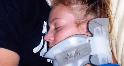 Deze vrouw werd begraven na een verkeersongeluk, maar wat er toen gebeurde.. Wij hebben er rillingen van!