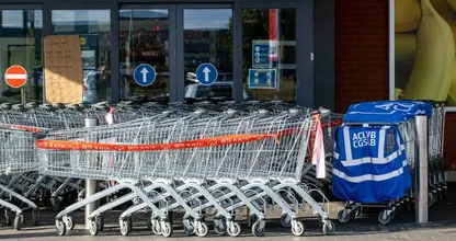 Gemiddeld gezin dit jaar 1.400 euro meer kwijt aan boodschappen dan in 2021