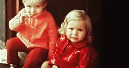 Uit de oude doos: herken jij welke BN’er het meisje op de foto is?