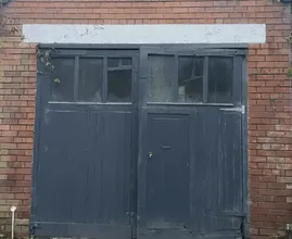 This Woman Transformed a Garage Into a Cozy Home
