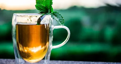 Waarom je eigenlijk vaker warme drankjes moet drinken