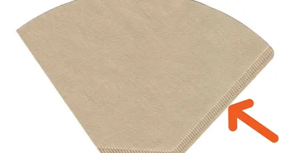 Hier hoor je dat randje aan het koffiefilter eigenlijk voor te gebruiken