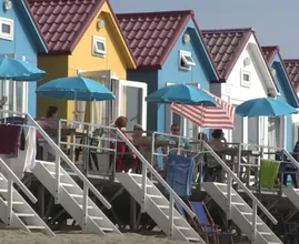 Prijzen voor Nederlandse vakantiehuisjes vliegen de pan uit