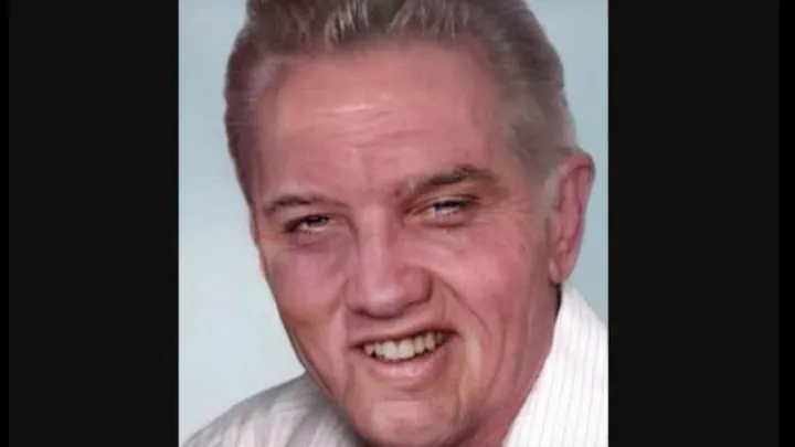 Fotomanipulation: So würden Elvis und andere Rocklegenden heute aussehen, wenn sie noch am leben wären!