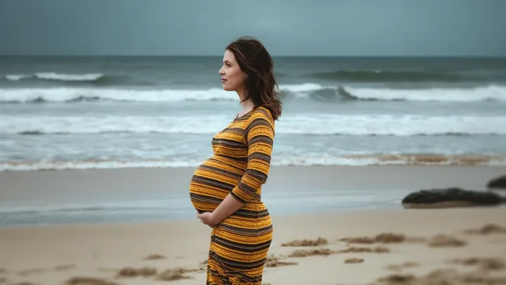 Un homme photographie sa femme enceinte mais voit quelque chose d'étonnant à l'arrière-plan