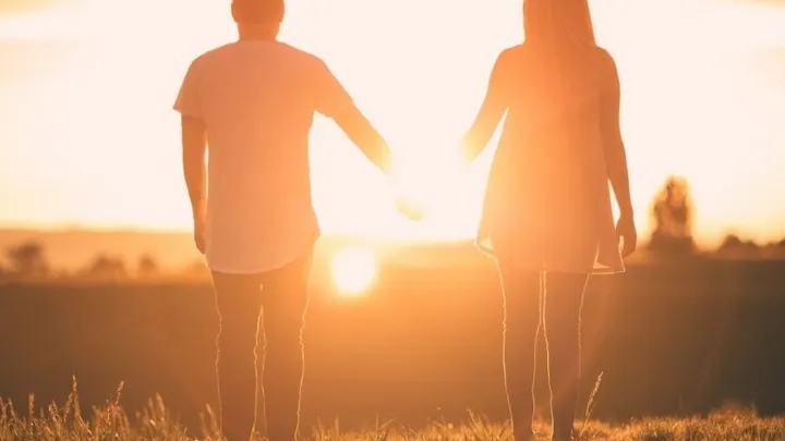 Incroyable : une femme découvre la véritable identité de son mari après 50 ans de mariage