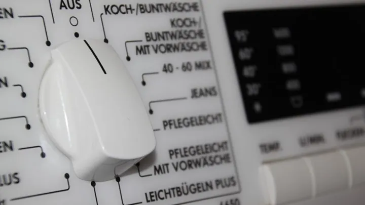 Diese 4 teils unerwarteten Dinge kannst du einfach in die Waschmaschine schmeißen
