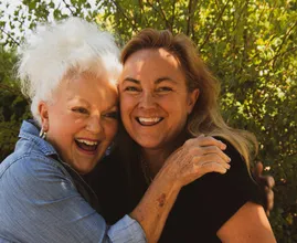 Two 81-year-old friends are traveling the world in 80 days