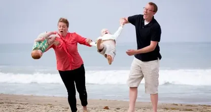 The Funniest Beach Pictures: Hilarity on the Sunny Shores