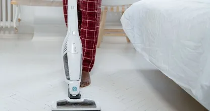 Zo vaak zou je eigenlijk onder het bed moeten stofzuigen