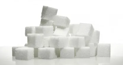 This is the brilliant reason why everyone's adding sugar to their shampoo