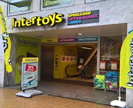 Portugese investeerder Green Swan redt Intertoys