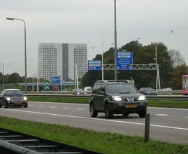 Automobilisten opgelet: Rijkswaterstaat waarschuwt voor gladde wegen