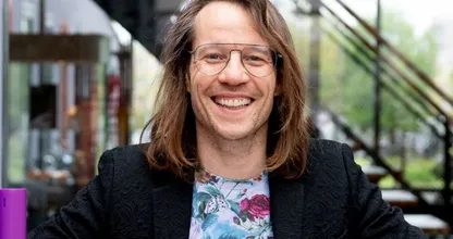 Giel Beelen annuleert theatertour vanwege coronabewijs